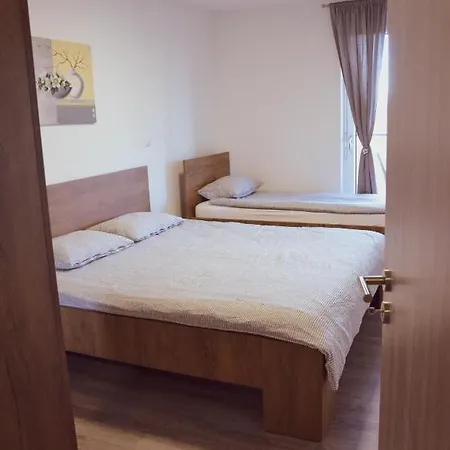 Apartment Apartmaji Aida