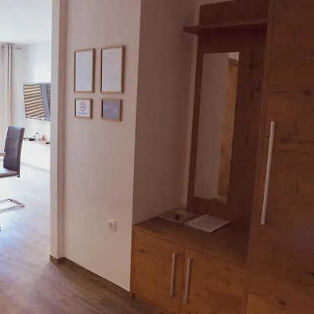 Apartment Apartmaji Aida *