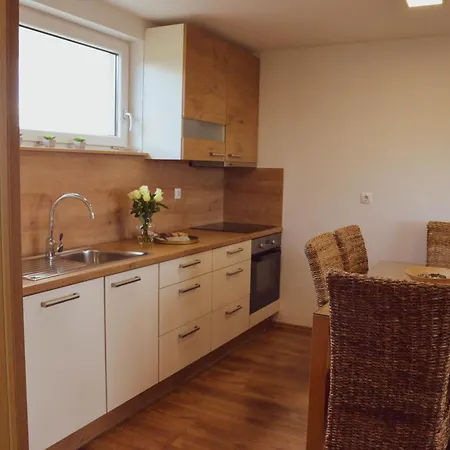 Apartmaji Aida