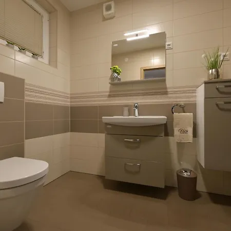 Apartmaji Aida *