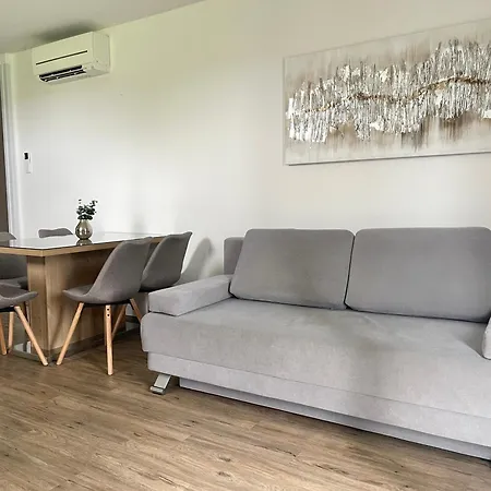 Apartmaji Aida *