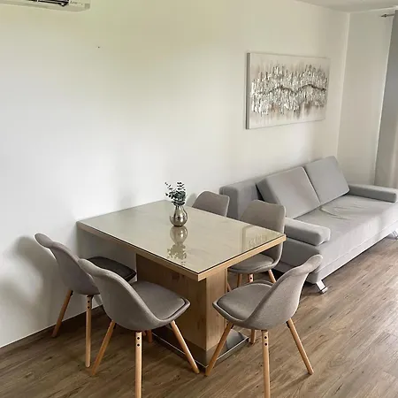 Apartmaji Aida