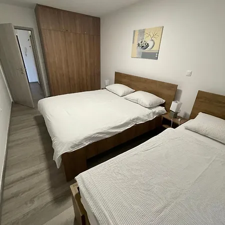 Apartmaji Aida *